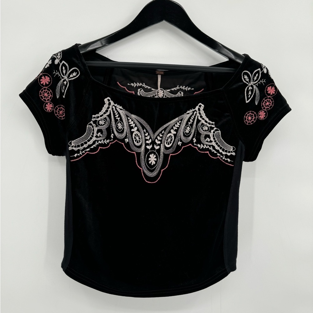 Free People Party Train Embroidered Velvet Top Black Size S EUC‎
